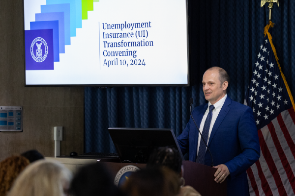 Assistant Secretary of Employment and Training, José Javier Rodríguez, introduces the acting secretary at the April 10th event. 