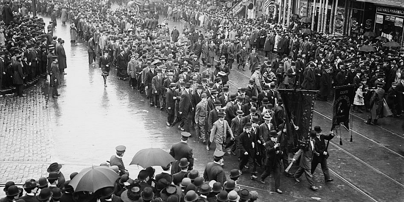 An undated Library of Congress photo showing a Labor Day parade in the early 20th century